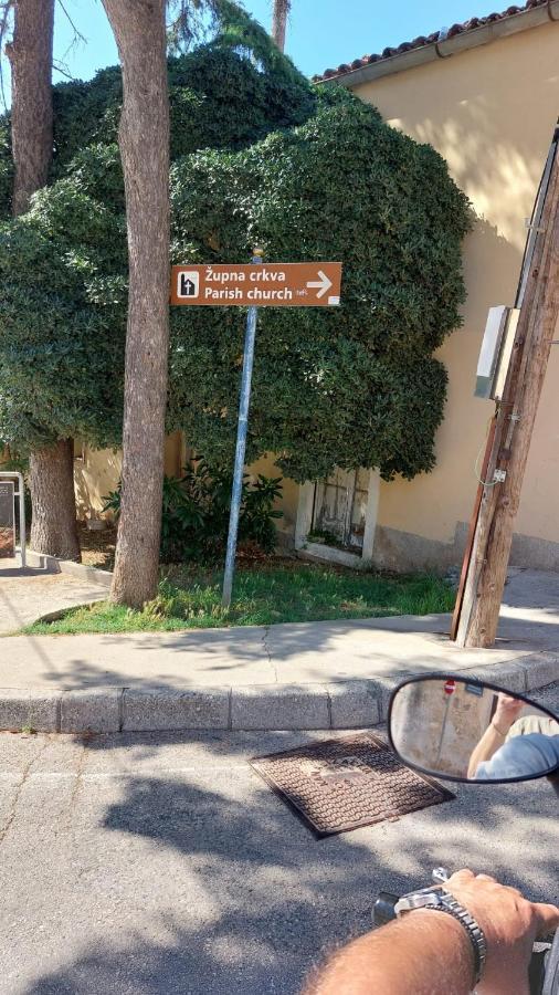 Apartman Kristina And Free Parking Mali Losinj Exterior photo