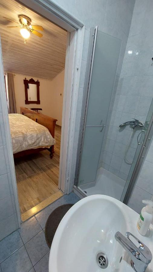 Apartman Kristina And Free Parking Mali Losinj Exterior photo